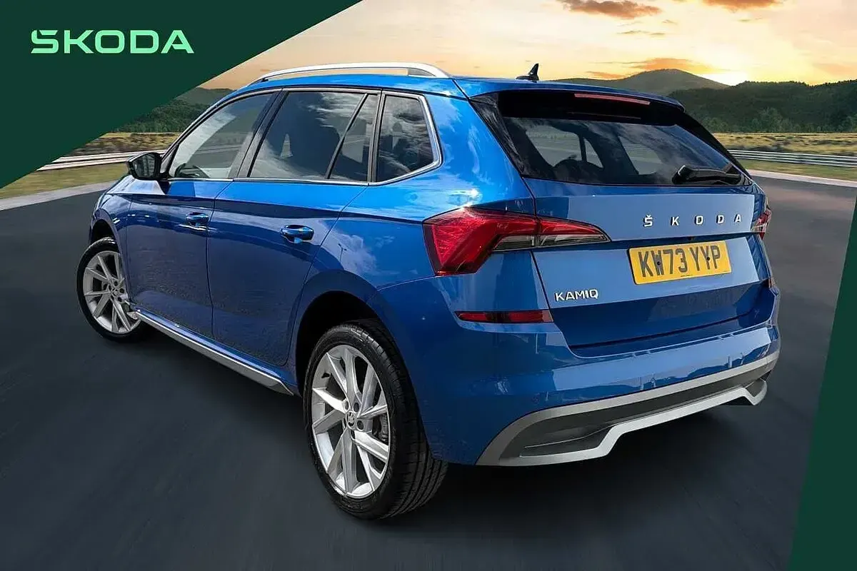 Used Skoda 110 R SE L Executive 81 HP (59 kW) 2024 Race blue metallic Estate