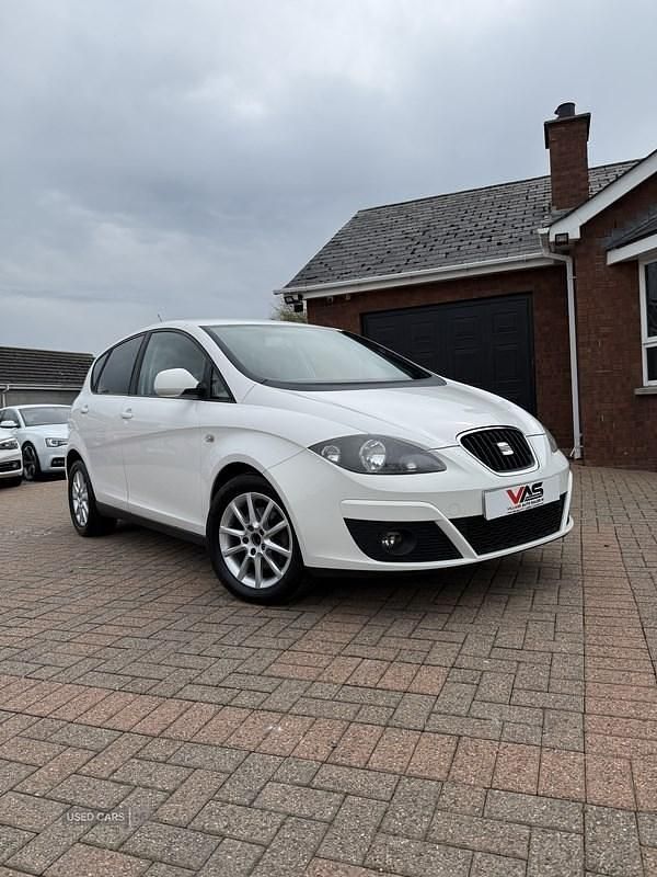 White Used 2011 Seat Altea Ecomotive MPV | £3,775 (Fair price) - Image 1/4