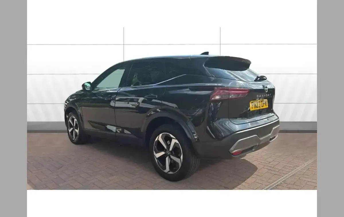 Used Nissan Qashqai N-Connecta 138 HP (101 kW) 2023 Black SUV