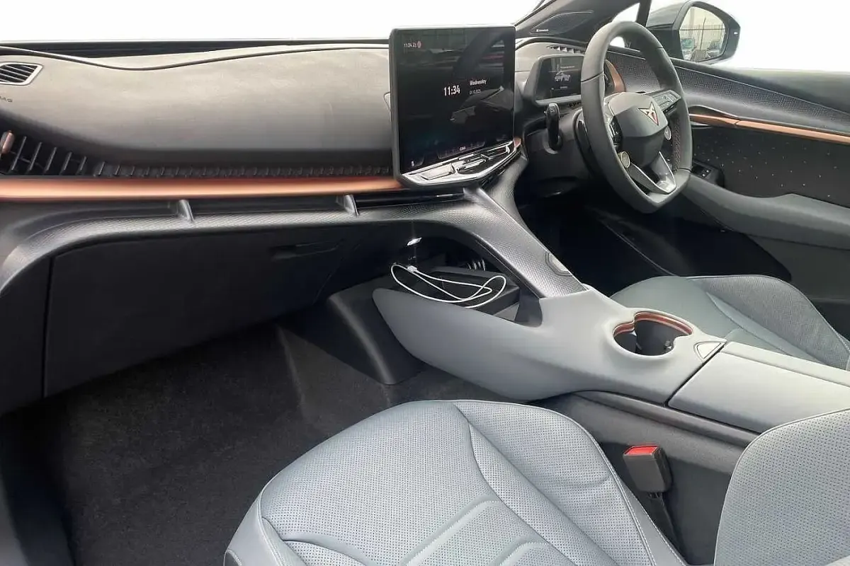 Used Cupra Tavascan VZ2 250 kW (340 HP) 2025 Tavascan blue SUV