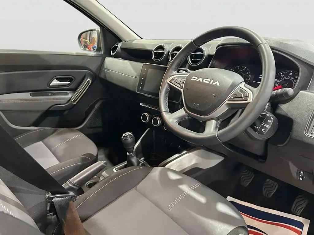Used Dacia Duster Extreme 2024 Green SUV