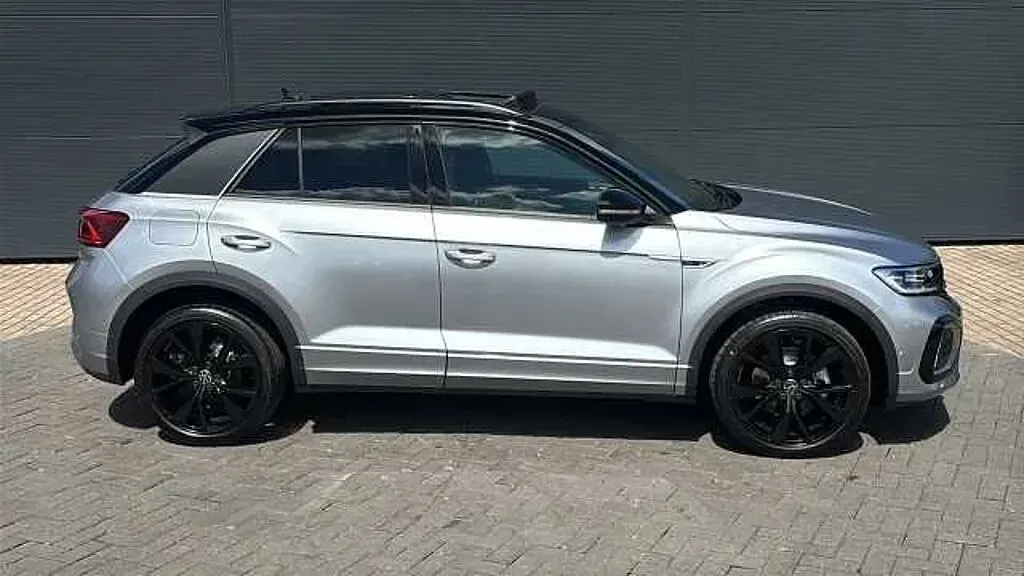 New VW T-Roc 150 HP (110 kW) 2025 SUV