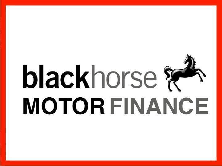 Used Volvo V40 Plus 150 HP (110 kW) 2018 Blue Hatchback