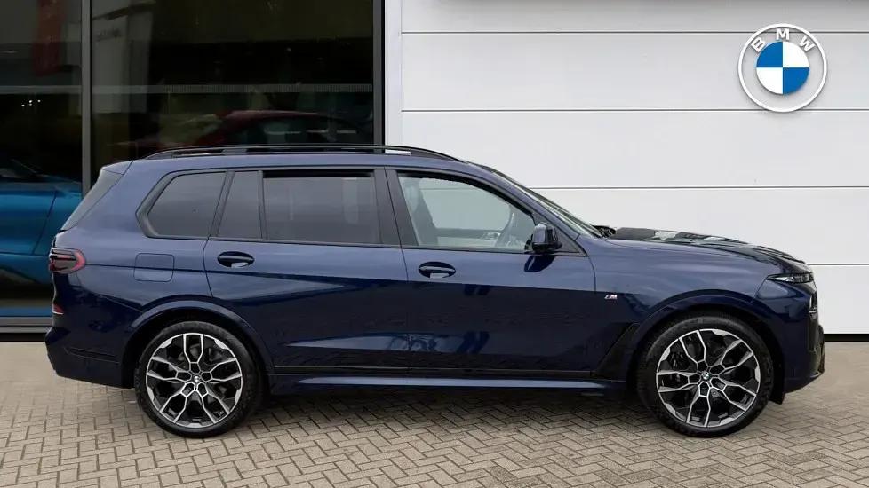 Used BMW X7 M Sport 347 HP (255 kW) 2025 Blue SUV