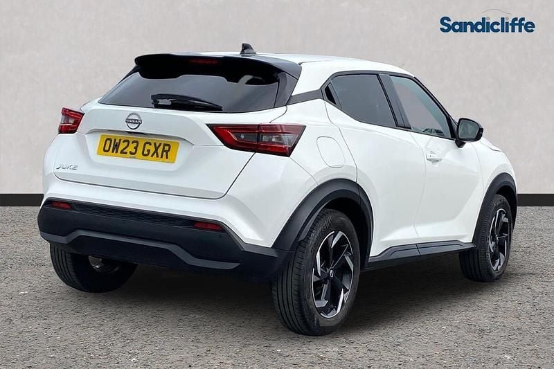 Used Nissan Juke N-Connecta 114 HP (83 kW) 2023 White SUV