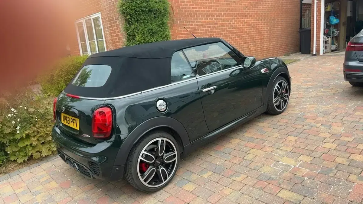 Usado Mini John Cooper Works Cabriolet 2020 Verde Descapotable