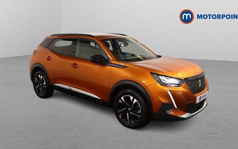 Begagnad Peugeot 2008 Allure+ 101 HK (74 kW) 2023 SUV