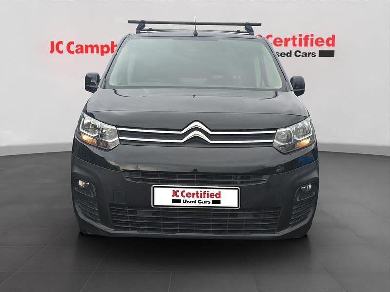 Used Citroën Berlingo 99 HP (72 kW) 2022 Black MPV