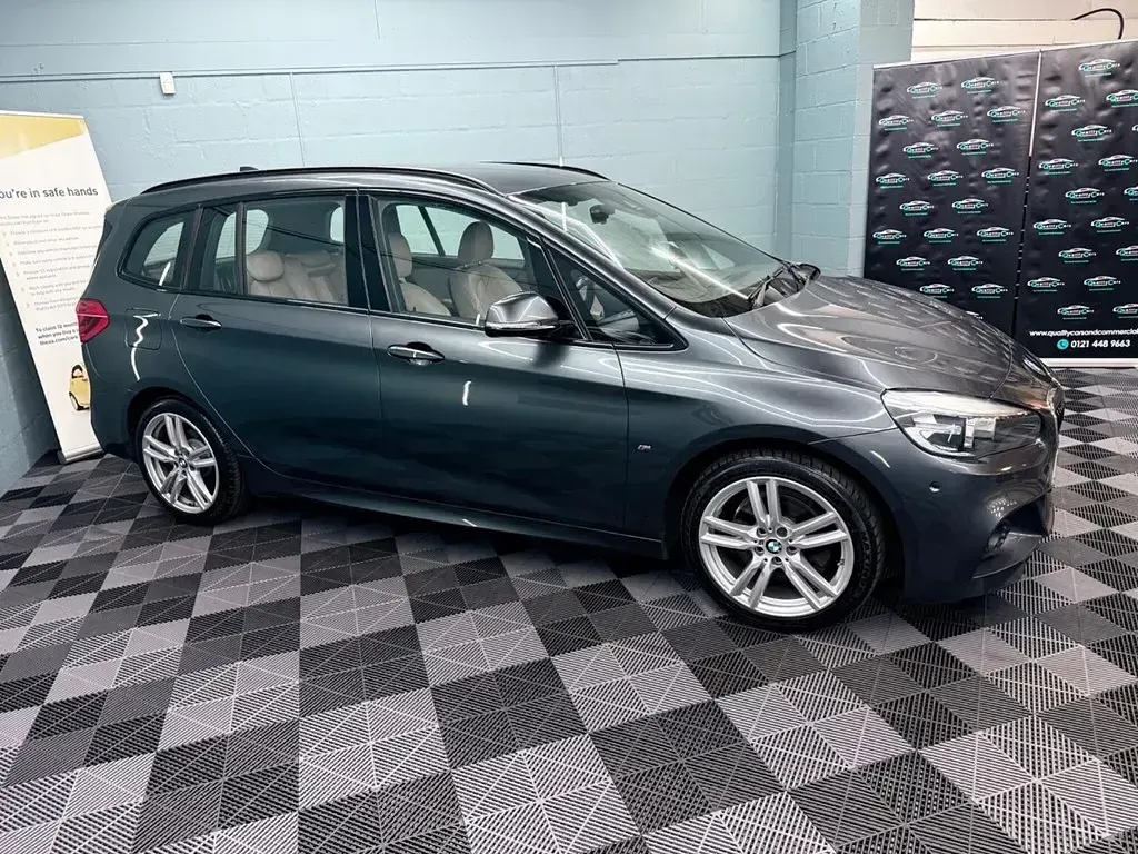 Usado BMW 218 M Sport 2017 Gris Monovolumen