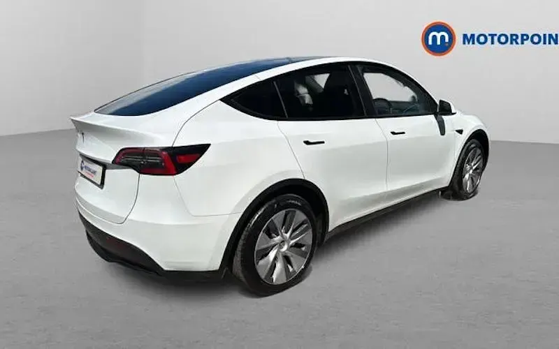 Used Tesla Model Y RWD 219 kW (299 HP) 2024 White SUV