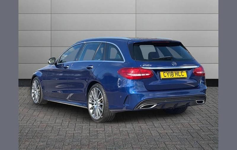 Used Mercedes C250 AMG Line Premium 204 HP (150 kW) 2018 Blue Estate