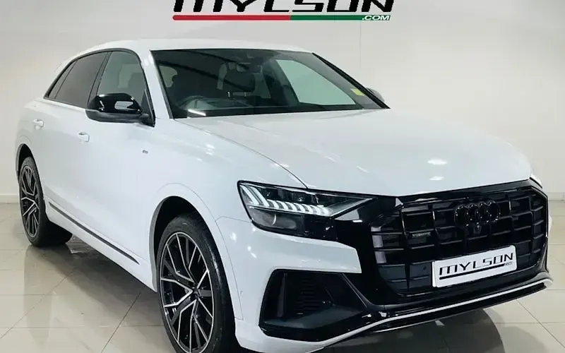 Usado Audi Q8 S-Line 340 HP (250 kW) 2023 SUV