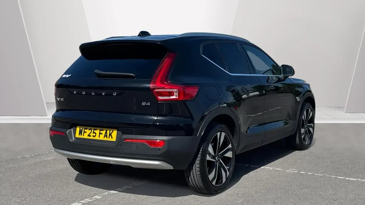 Used Volvo XC40 Ultra 197 HP (144 kW) 2025 Black SUV