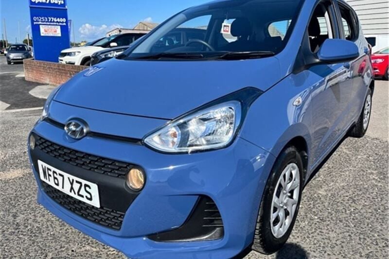 Blue Used 2017 Hyundai i10 SE Hatchback | £7,995 (Good price) - Image 1/4