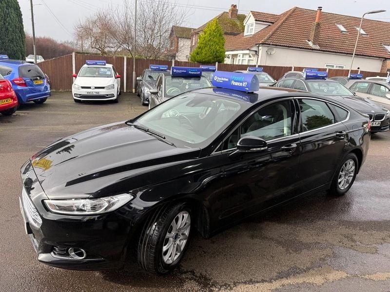 Used Ford Mondeo Titanium 115 HP (84 kW) 2015 Black Hatchback