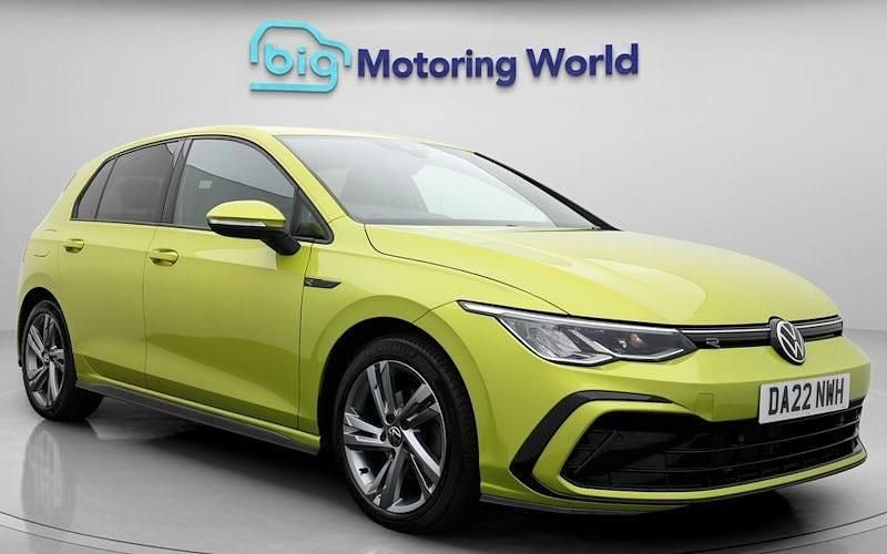 Used 2023 VW Golf VIII R-line Hatchback | £15,300 (Good price) - Image 1/4