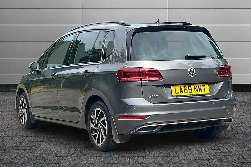 Used VW Golf Plus Cross 150 HP (110 kW) 2020
