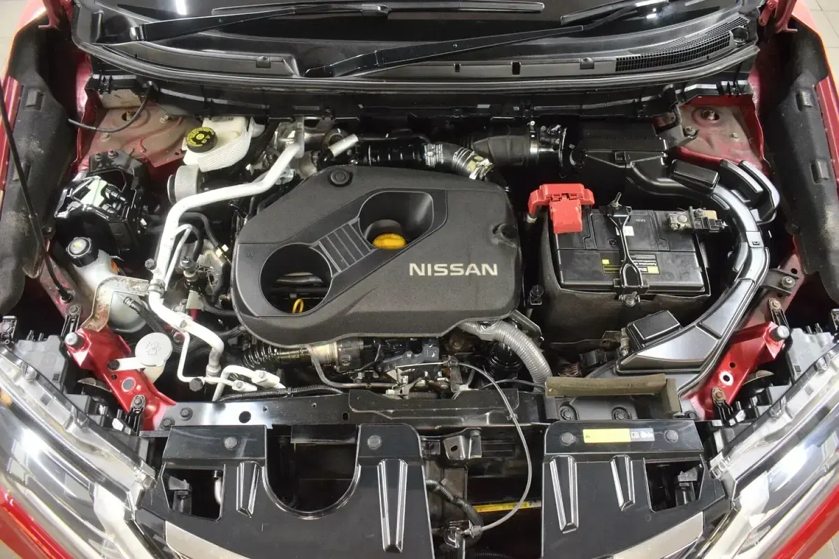 Used Nissan X-Trail Acenta 130 HP (95 kW) 2018 Red SUV