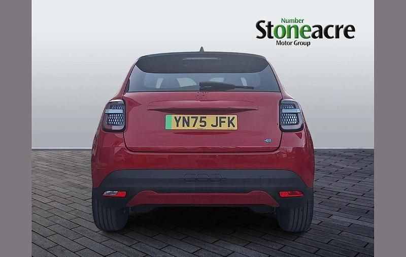 New Fiat 600 Red 114 kW (156 HP) 2025 Red SUV