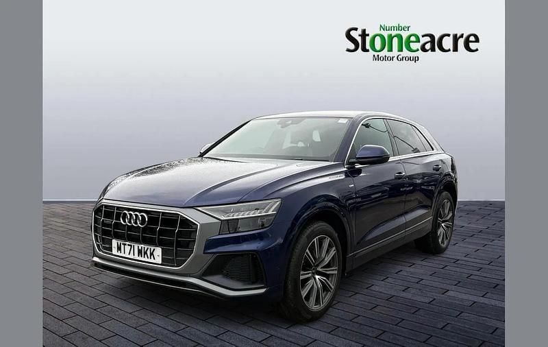 Used Audi Q8 Comfort 281 HP (206 kW) 2021 Blue SUV