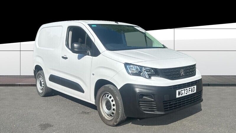 Used 2023 Peugeot Partner Premium MPV | £13,000 (Fair price) - Image 1/4