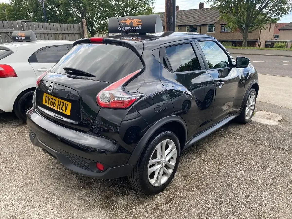 Used Nissan Juke N-Connecta 110 HP (80 kW) 2016 Black SUV