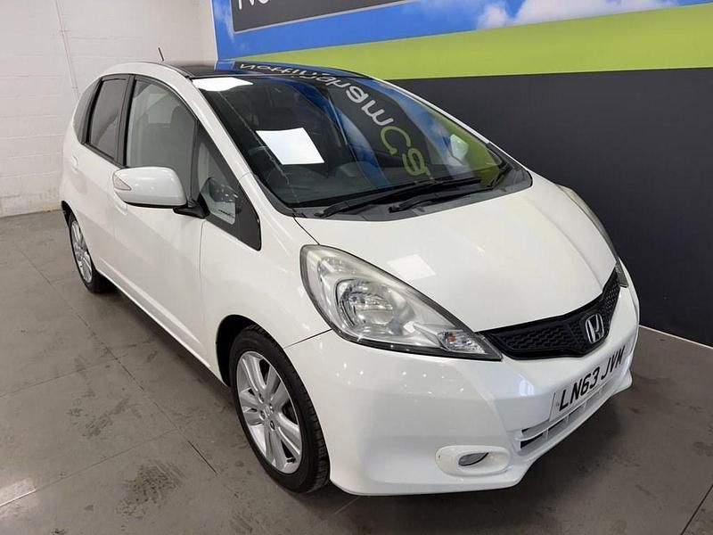 Begagnad Honda Jazz EX 99 HK (72 kW) 2013 Vit Halvkombi