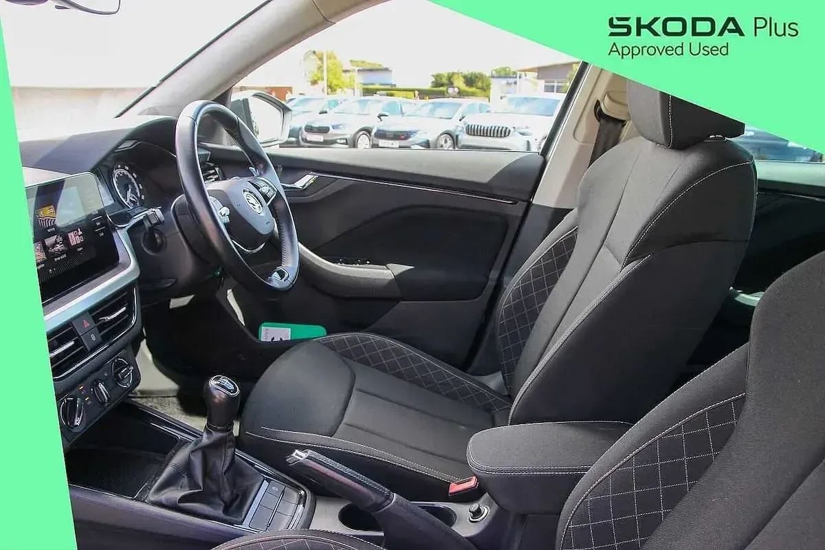 Used Skoda Kamiq SE Drive 94 HP (69 kW) 2023 Graphite grey metallic SUV