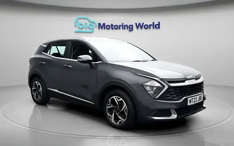 Usado Kia Sportage 150 HP (110 kW) 2023 Cinzento SUV