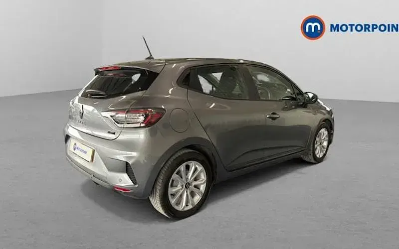 Used Renault Clio Evolution 143 HP (105 kW) 2025 Hatchback