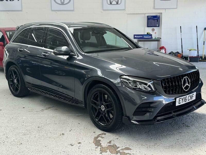 Begagnad Mercedes GLC220 AMG Line Premium 2016 Grå Kombi
