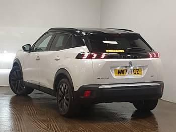 Used Peugeot e-2008 Premium 100 kW (136 HP) 2021 White SUV