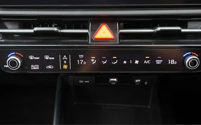 Used Kia e-Niro 150 kW (204 HP) 2023 Grey SUV
