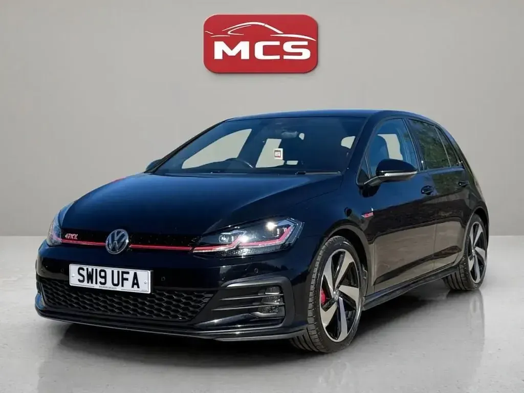 Second-hand VW Golf VII GTI 245 CP (180 kW) 2019 Negru Hatchback