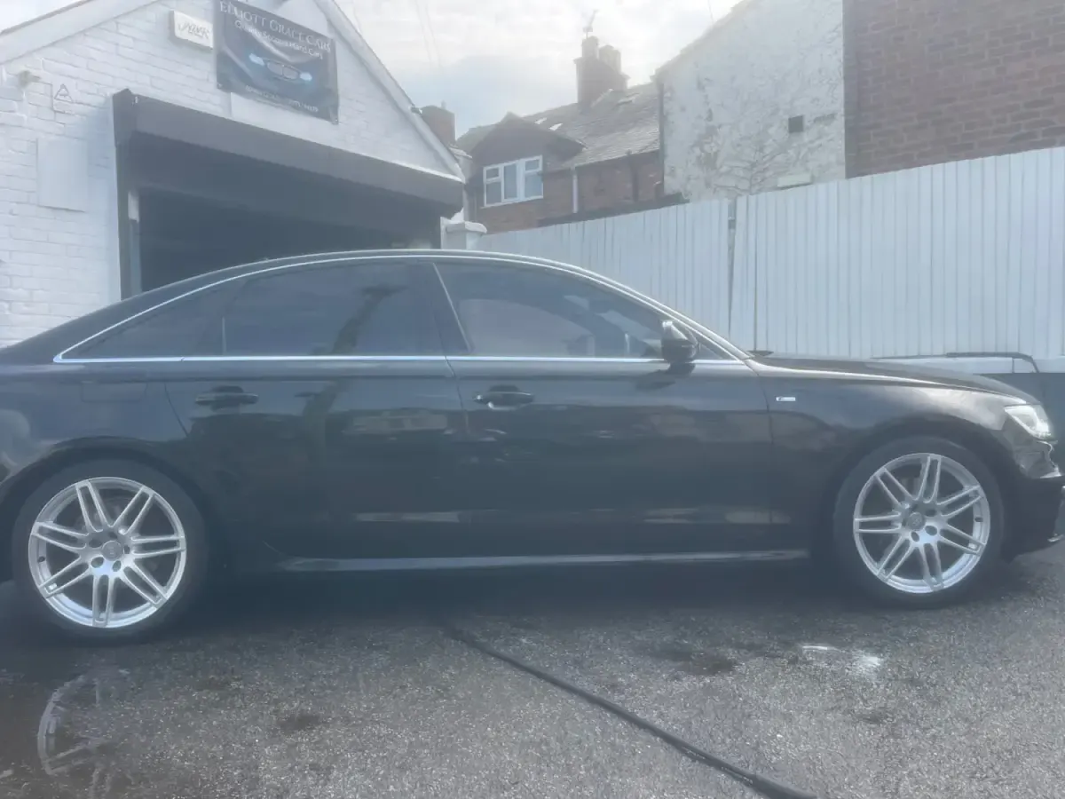 Usado Audi A6 S-Line 2011 Preto Sedan