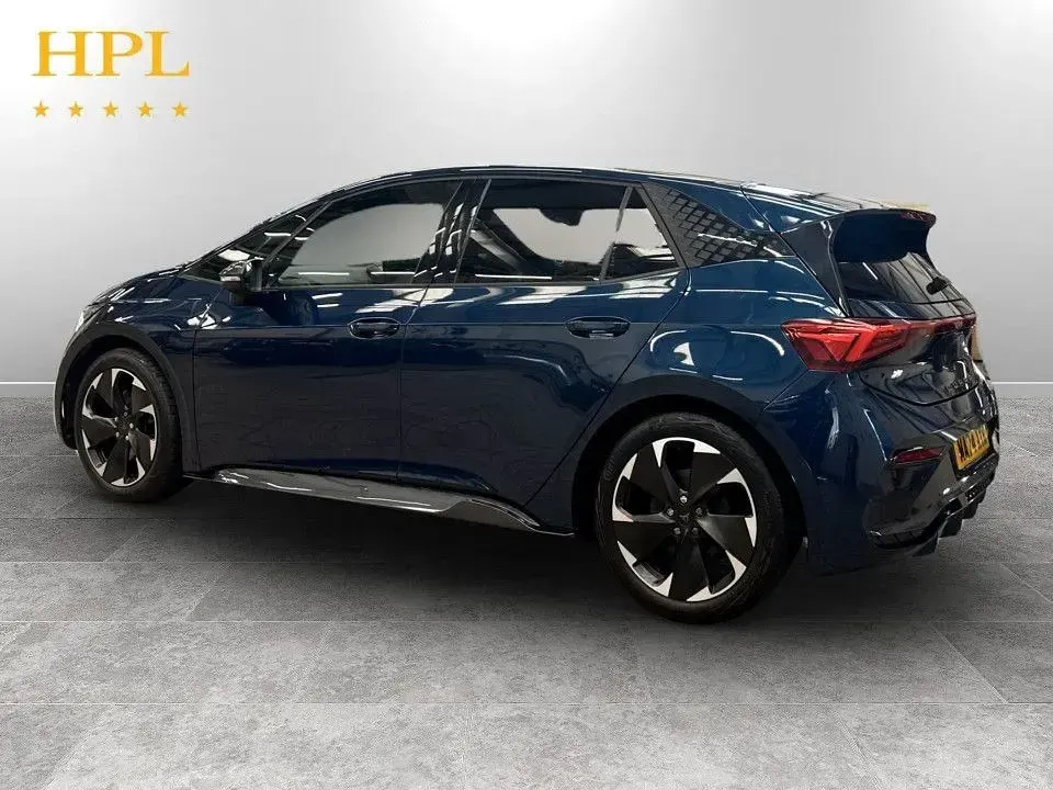 Usado Cupra Born e-Boost 169 kW (230 HP) 2024 Azul Citadino