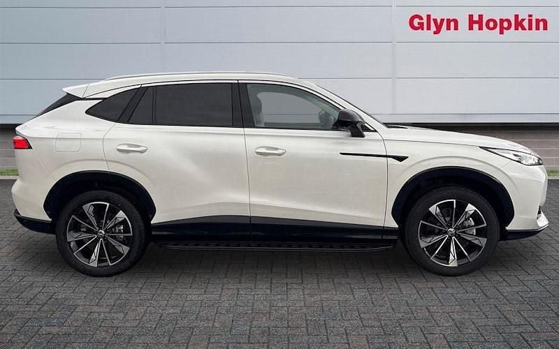 New MG HS SE 299 HP (219 kW) 2025 White SUV