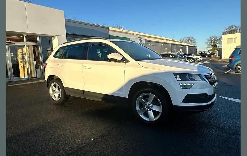 Used Skoda Karoq SE 116 HP (85 kW) 2019 Candy white SUV