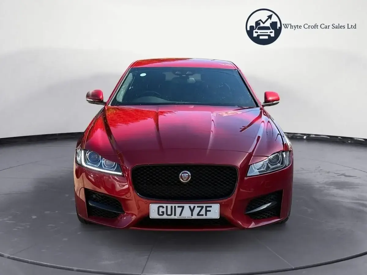 Begagnad Jaguar XF R-Sport 2017 Röd Sedan