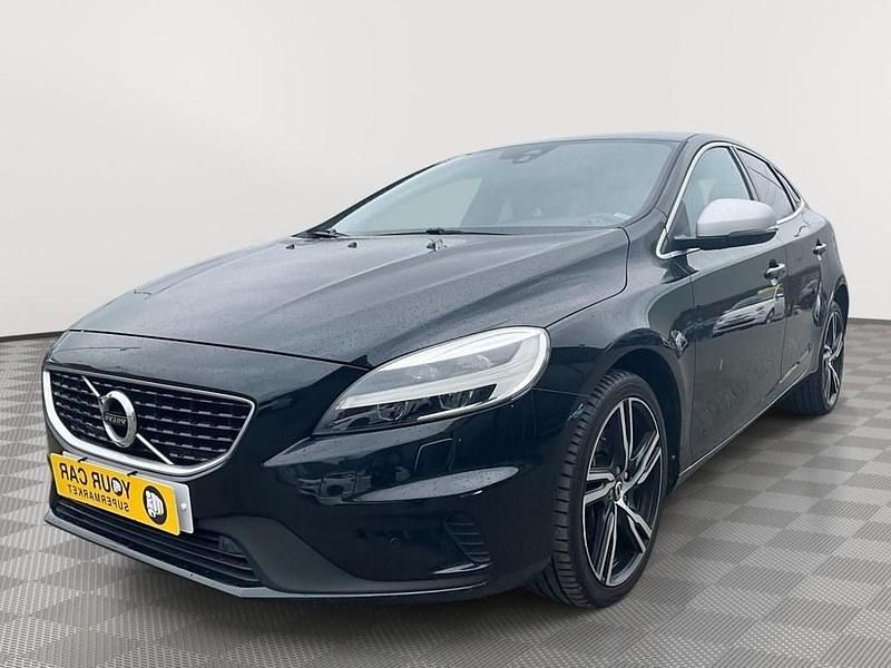Used Volvo V40 R-Design Pro 122 HP (89 kW) 2018 Black Hatchback