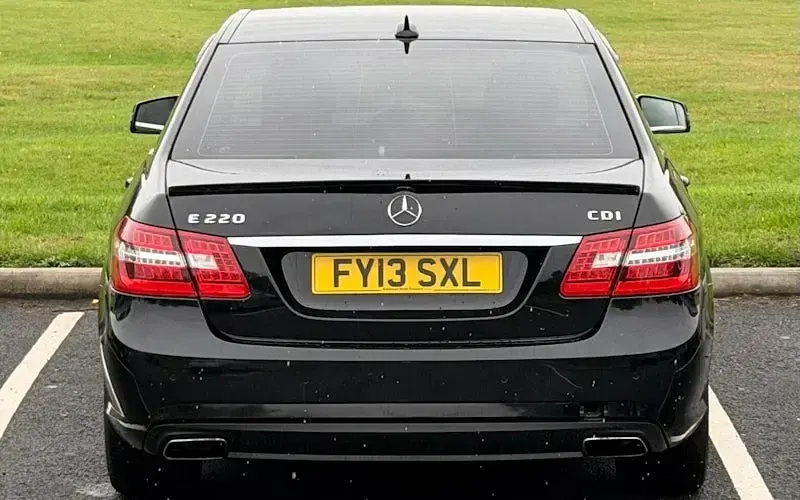 Used Mercedes E220 170 HP (125 kW) 2013 Black Sedan