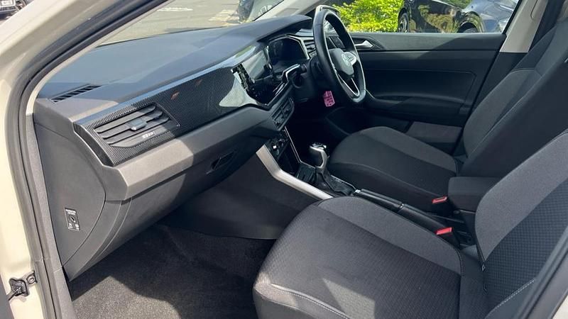Used VW Polo Life 95 HP (69 kW) 2023 Ascot grey Hatchback