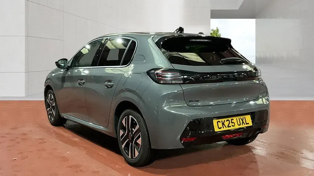 Used Peugeot 208 Allure 100 HP (73 kW) 2025 Grey Hatchback