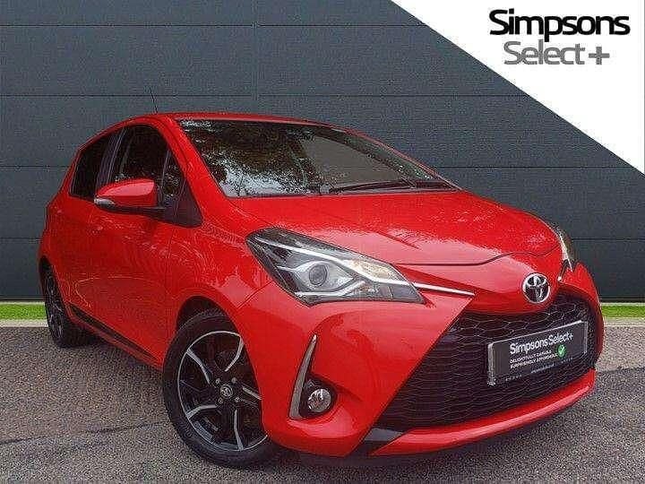 Red Used 2017 Toyota Yaris Design Hatchback | £11,395 (Fair price) - Image 1/4
