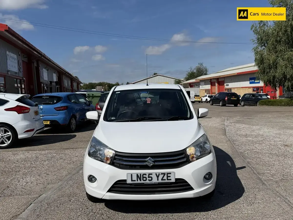 Used Suzuki Celerio SZ4 68 HP (50 kW) 2015 White Hatchback