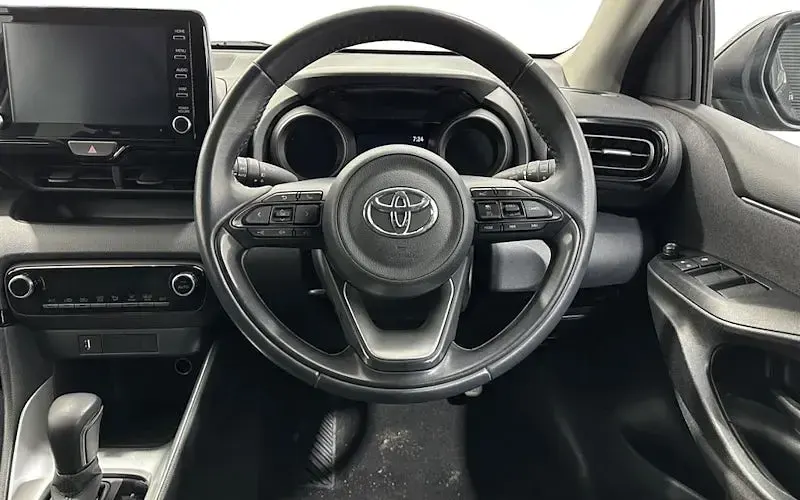 Used Toyota Yaris Design 116 HP (85 kW) 2023 Grey Hatchback