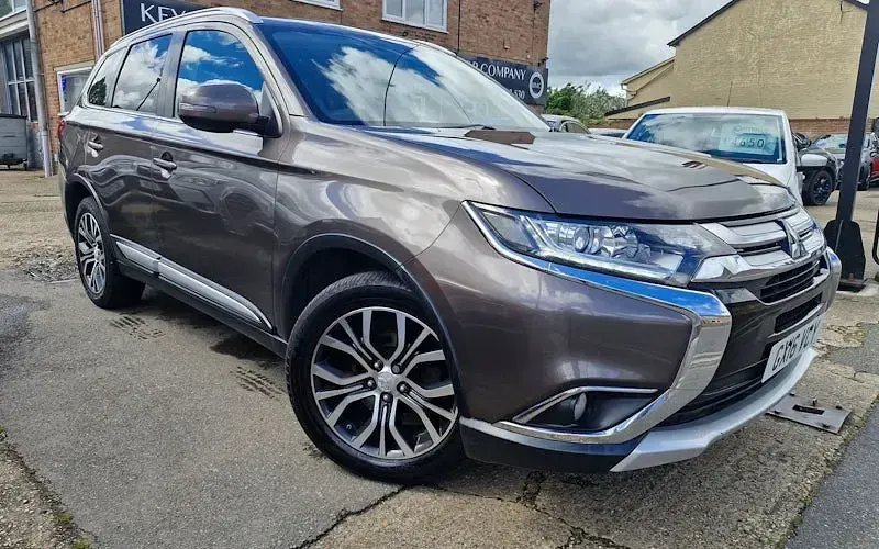 Used Mitsubishi Outlander 150 HP (110 kW) 2016 SUV