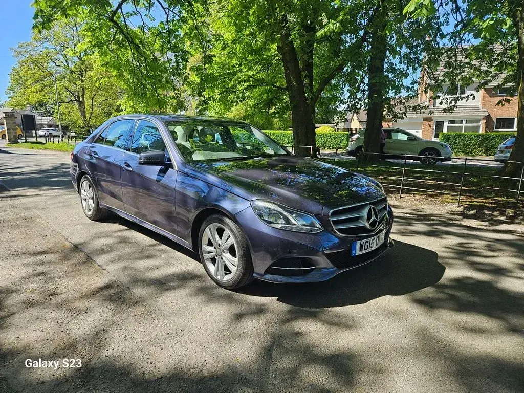 Used Mercedes E220 SE 177 HP (130 kW) 2015 Blue Sedan
