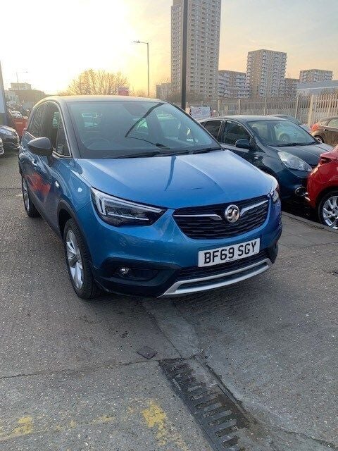 Blue Used 2019 Vauxhall Crossland X Business Edition SUV | £6,650 (Super price) - Image 1/4