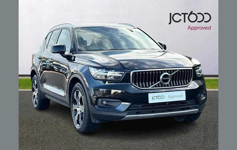 Used Volvo XC40 Inscription 161 HP (118 kW) 2020 Black SUV
